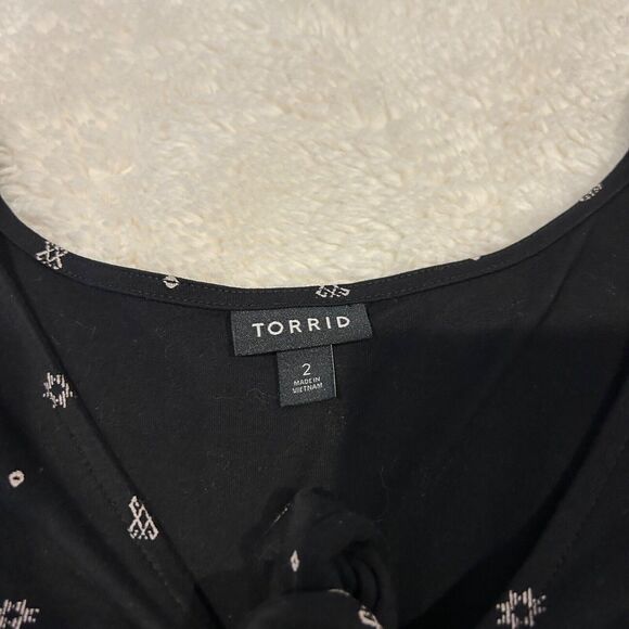 Torrid Vintage Cotton Jersey V-Neck Relaxed Tie Front‎ Top Size 2X Black - Picture 1 of 5